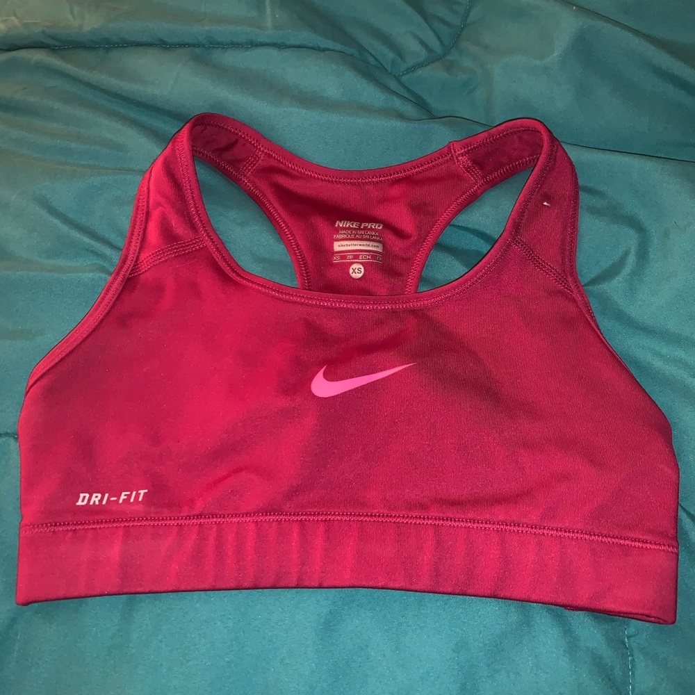 nike sports bra
